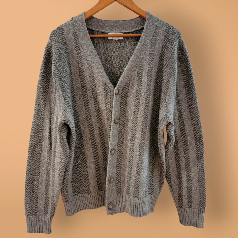 Goodfellow Men’s Gray Striped V-Neck Cardigan‎ Size Large